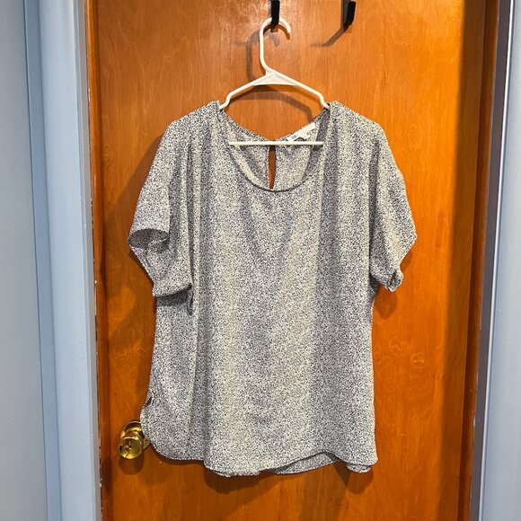 DR2 XXL Black & White Abstract Leopard Print Blouse – Lightweight Short Sleeve T - Picture 1 of 4